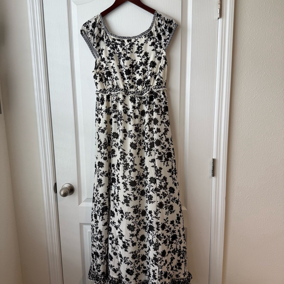Women's Max Studio Floral Maxi Dress Size M White Black - Picture 2 of 7
